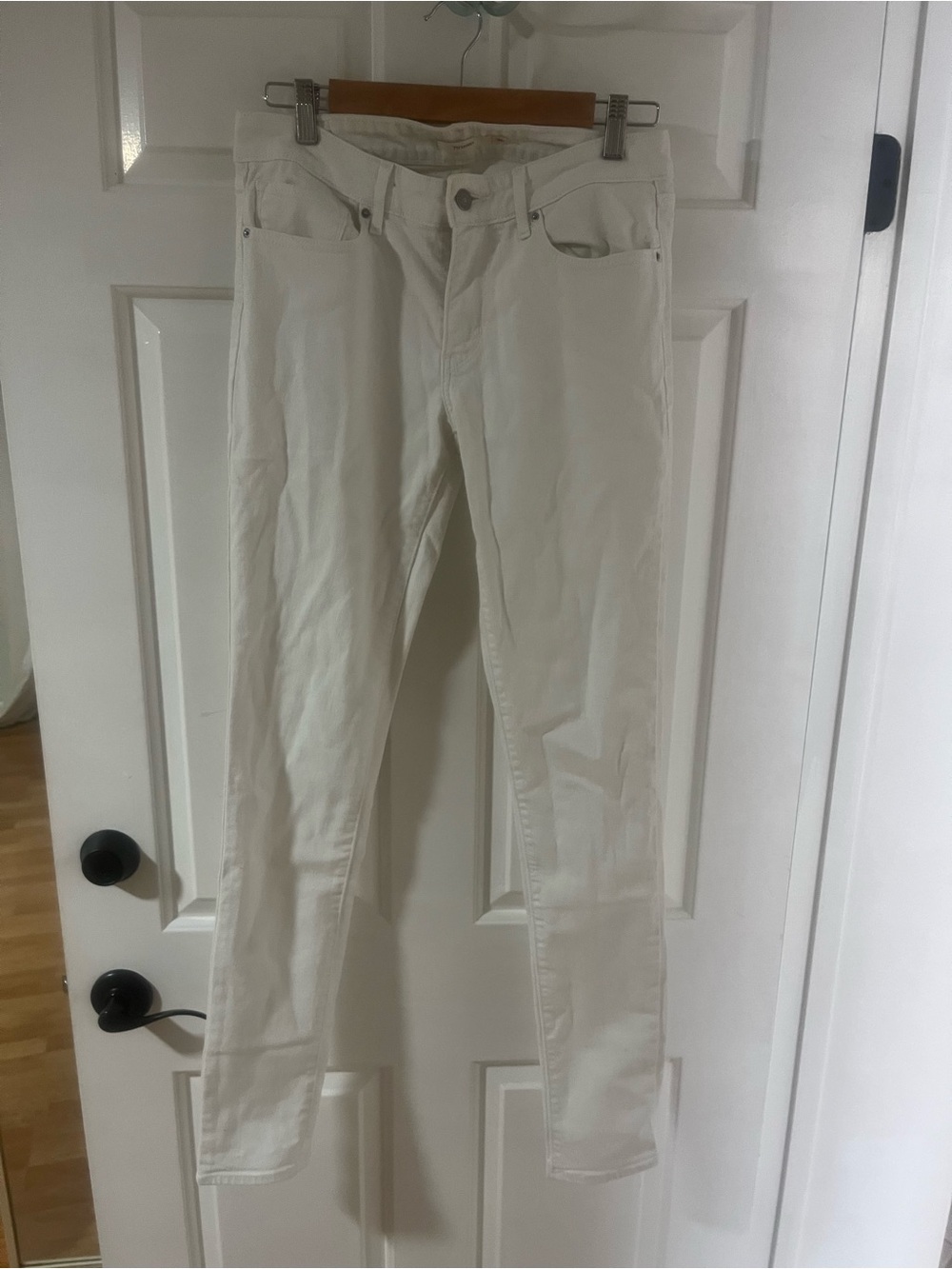 Levi's 711 Skinny White Jeans